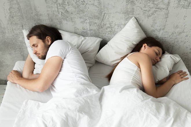 How Does These 8 Couple Sleep Positions Say About Your Relationship ...