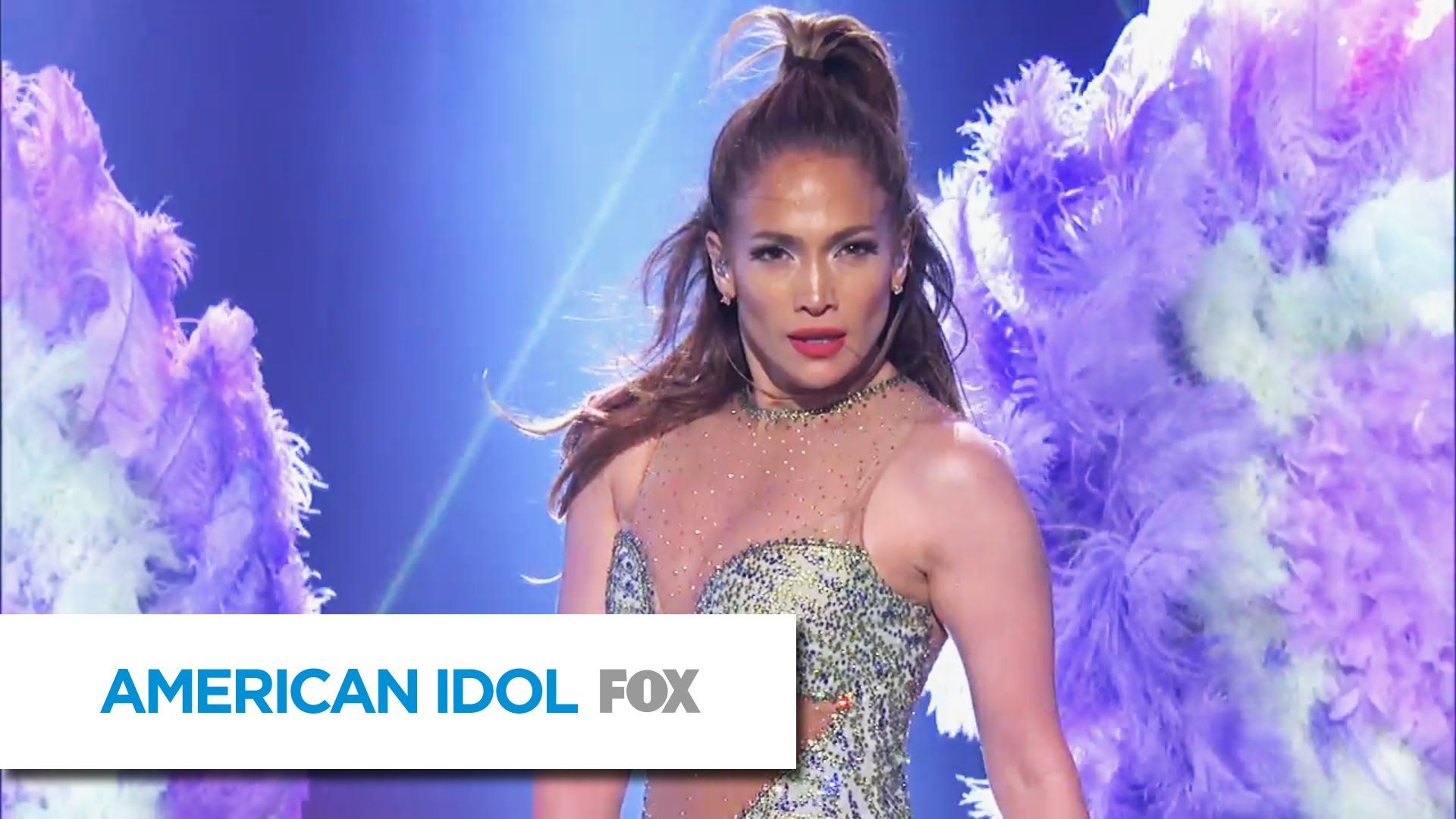 Jennifer Lopez Performs 