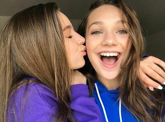 Pin by Youtube Land on MADDIE ZIEGLER | Maddie and mackenzie, Maddie ...