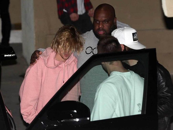Speculations around Justin Bieber's emotional reaction to Selena's hospitalization