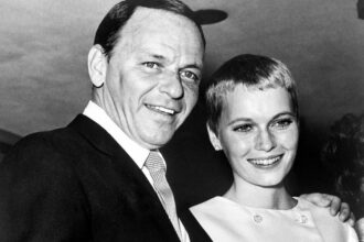 The Age Gap between Sinatra and Farrow: A Closer Look.