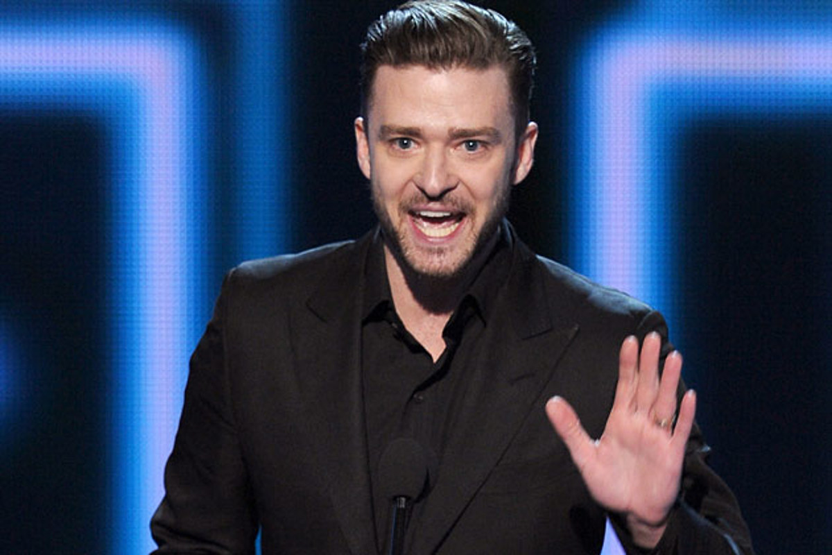 Justin Timberlake Reacts to Fan Flipping Him Off [Video]