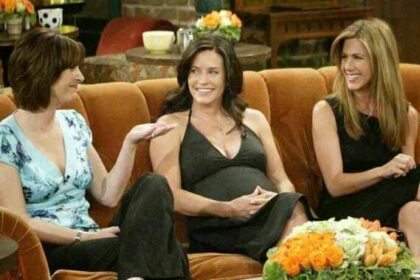 Unraveling the Mystery: Courtney Cox's Food Choices on the Set of Friends