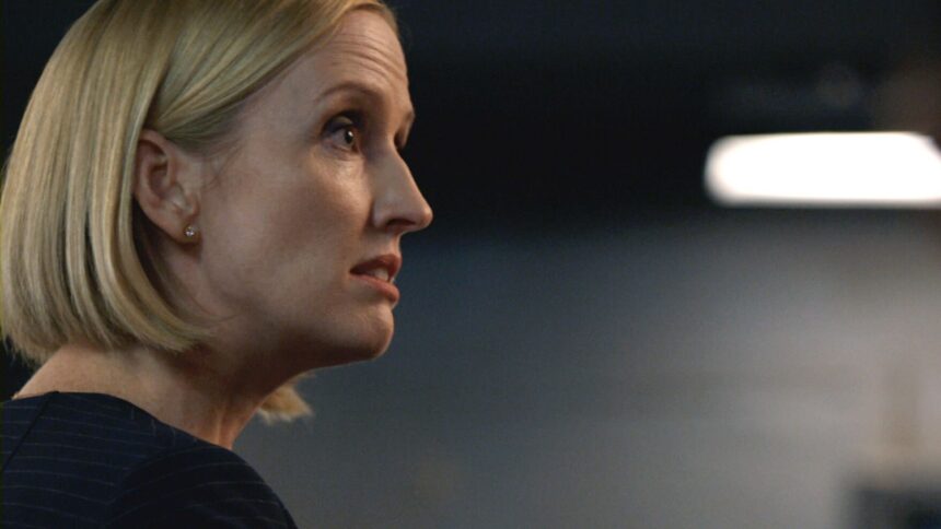 Unveiling the identity of the CIA agent in blacklist.