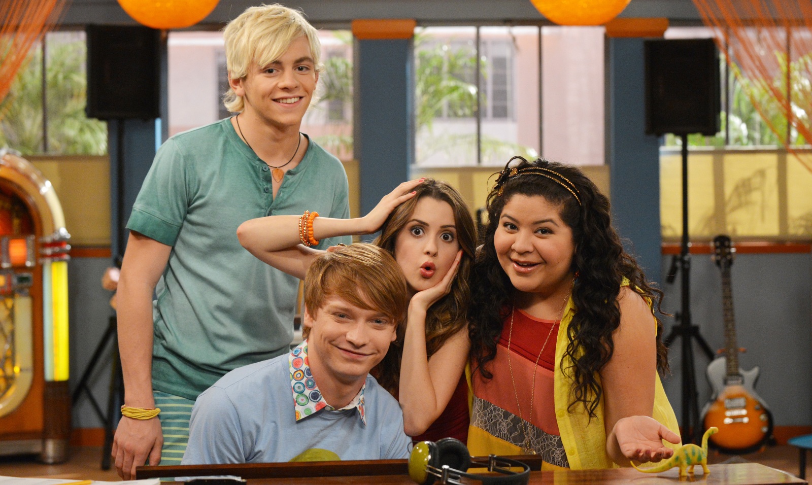Laura Marano Says Fans Didn't Always Laugh During Austin and Ally