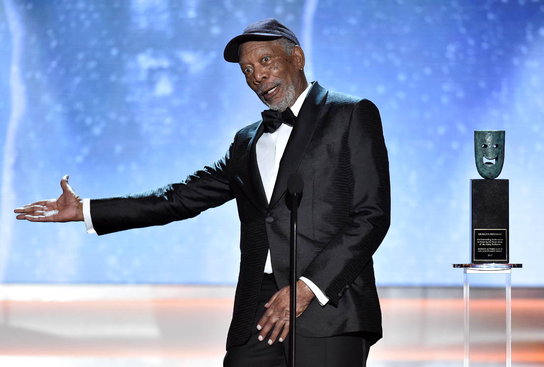 Morgan Freeman Wore A Single Glove To The SAG Awards - LADbible