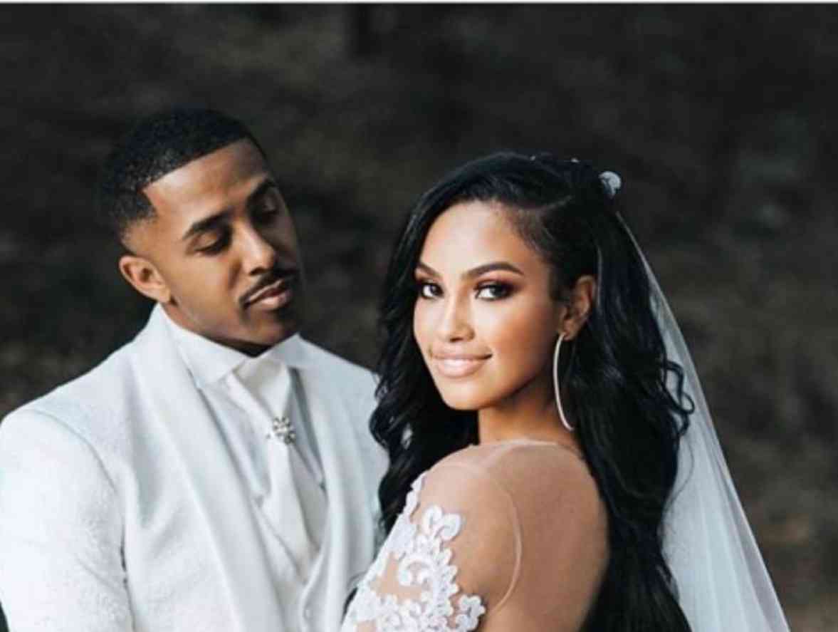 38 Year Marques Houston Marries 19 Year Old Bride After Grooming Her ...