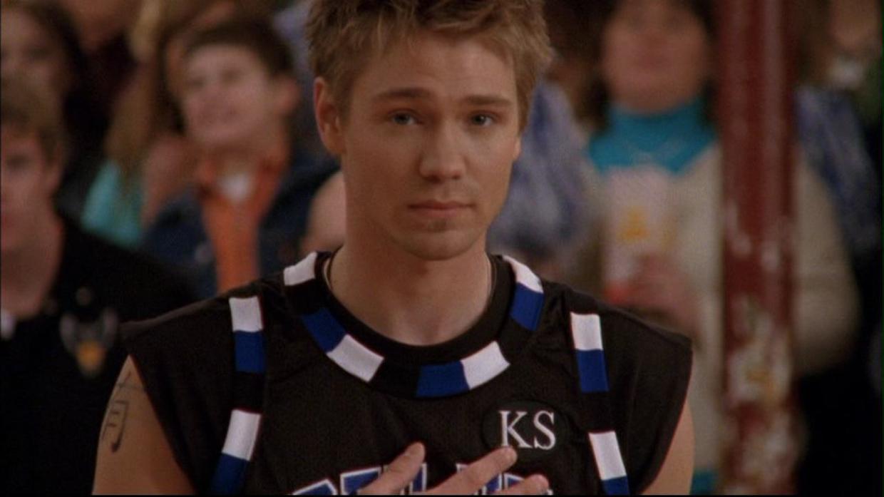 This is what Lucas from One Tree Hill looks like now - Independent.ie
