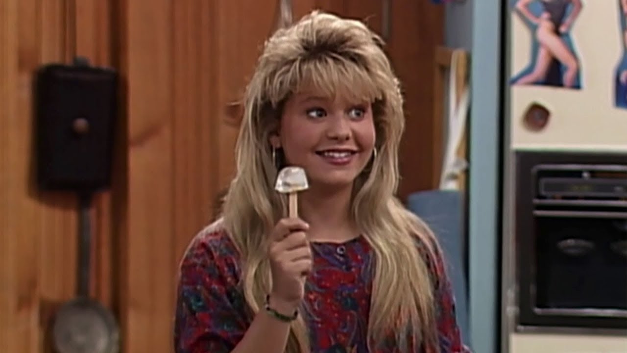 What Episode Of Full House Does Dj Get Her Period - House Poster