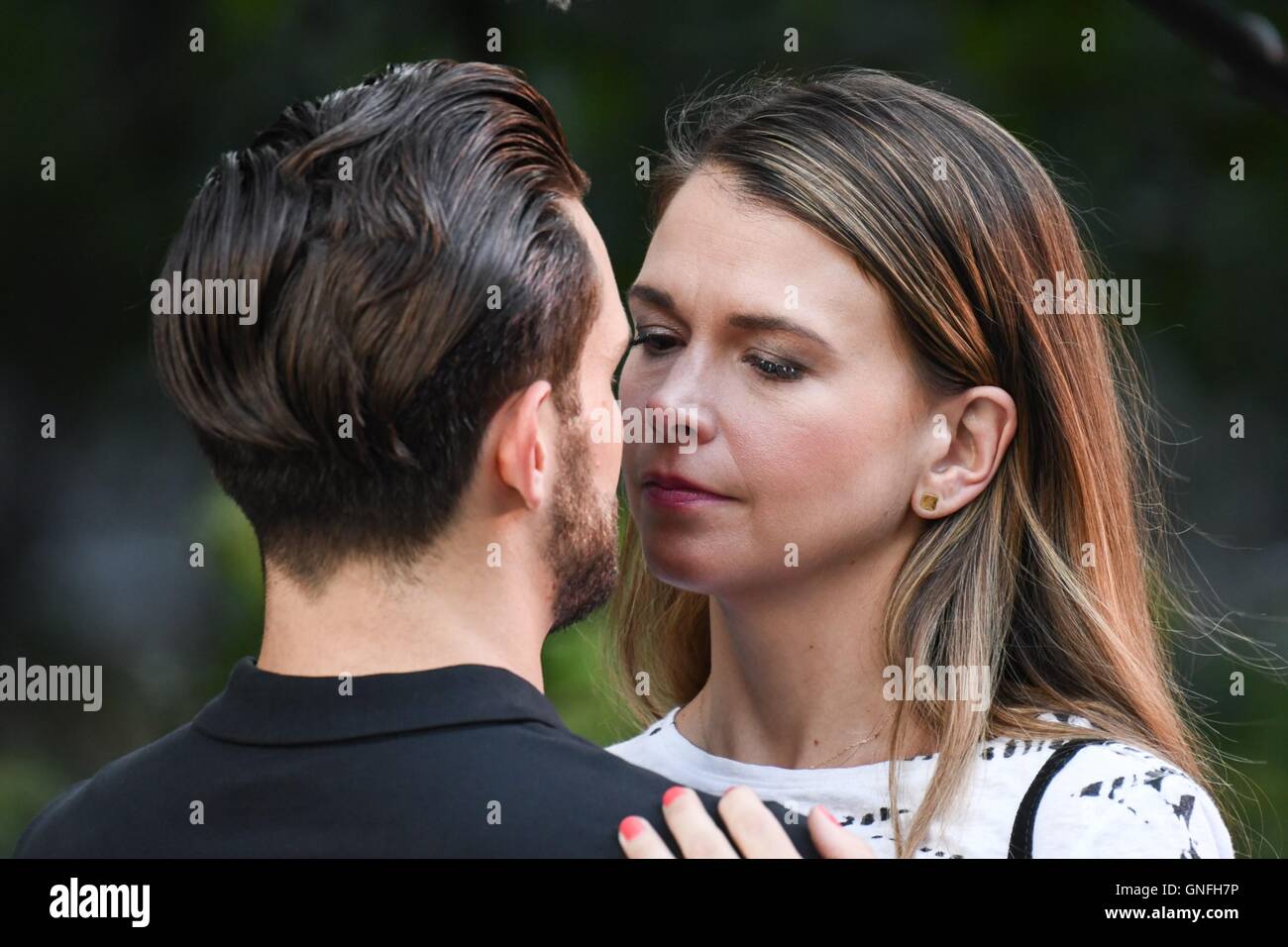 New York, NY, USA. 30th Aug, 2016. Sutton Foster, Nico Tortorella on ...