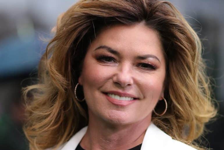 Did Shania Twain have a baby at 15? How many kids does Shania Twain have?